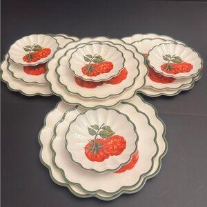 12pc HOME & GARDEN Scalloped Edges Tomatoes On A Vine Melamine Dinnerware Set